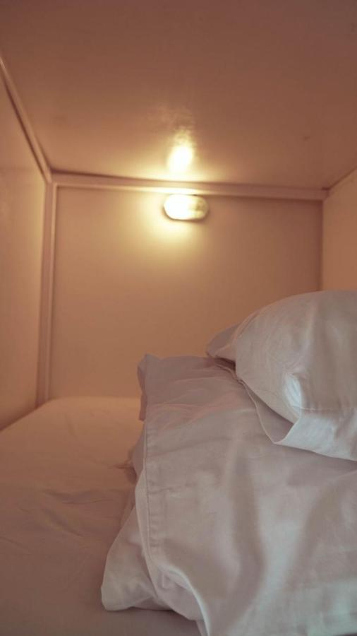 Indonesia Backpacker Hostels Kuta  エクステリア 写真